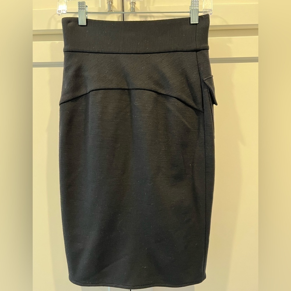 Diane Von Furstenberg Wool Blend Pencil Skirt. Bow Waist Detail. Size 4. - Picture 6 of 8